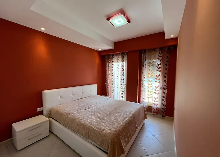 Tulip By Sea Lura 1 *